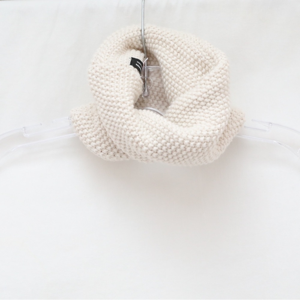 NWOT Zara infinity scarf snood tight small warm cozy winter off white ivory